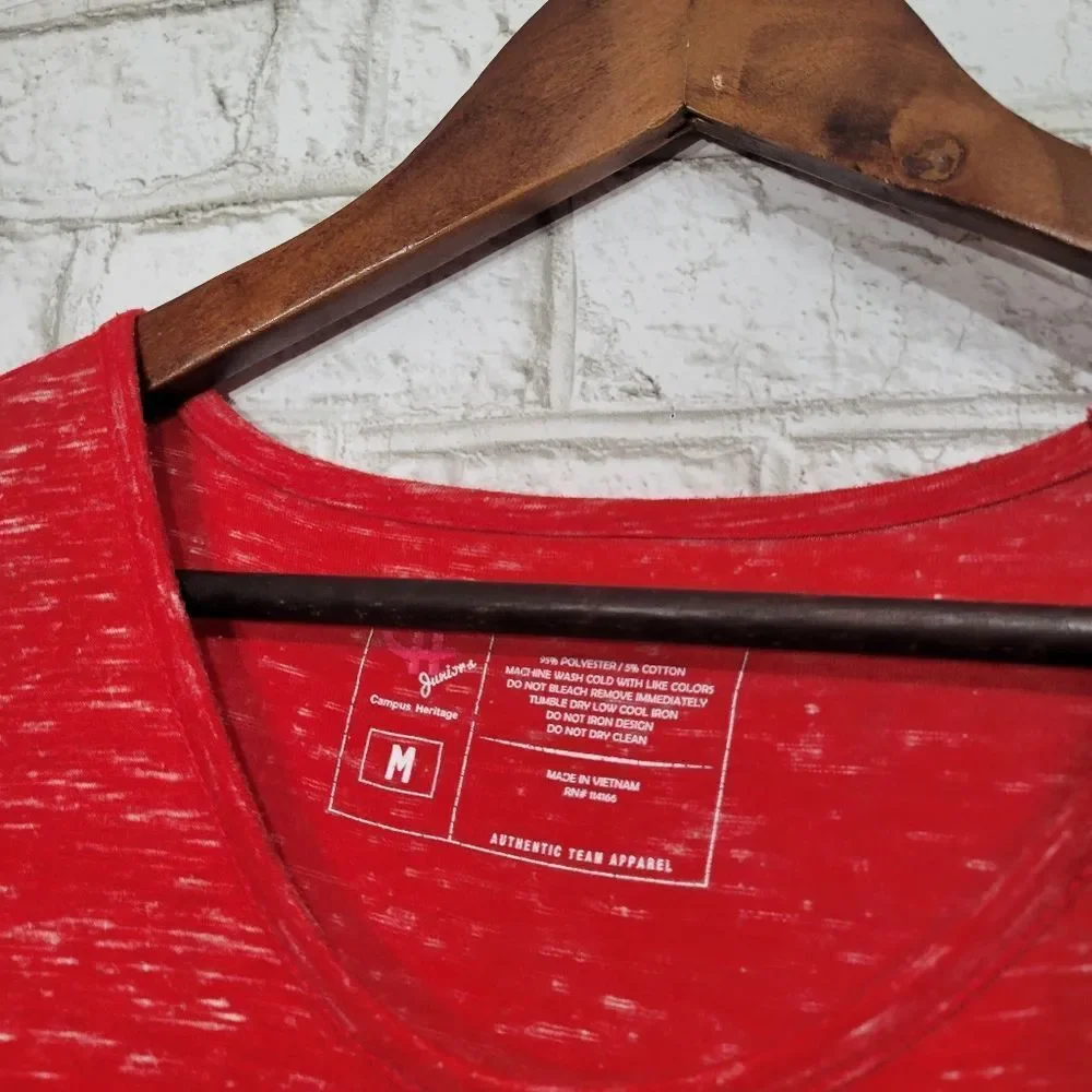 Campus Heritage WI Badgers long sleeve tee - Picture 6 of 13